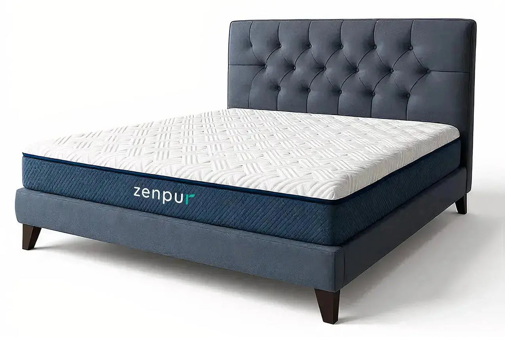 Matelas Premium ZenPur posé sur lit double, design ergonomique et couches respirantes anti-chaleur