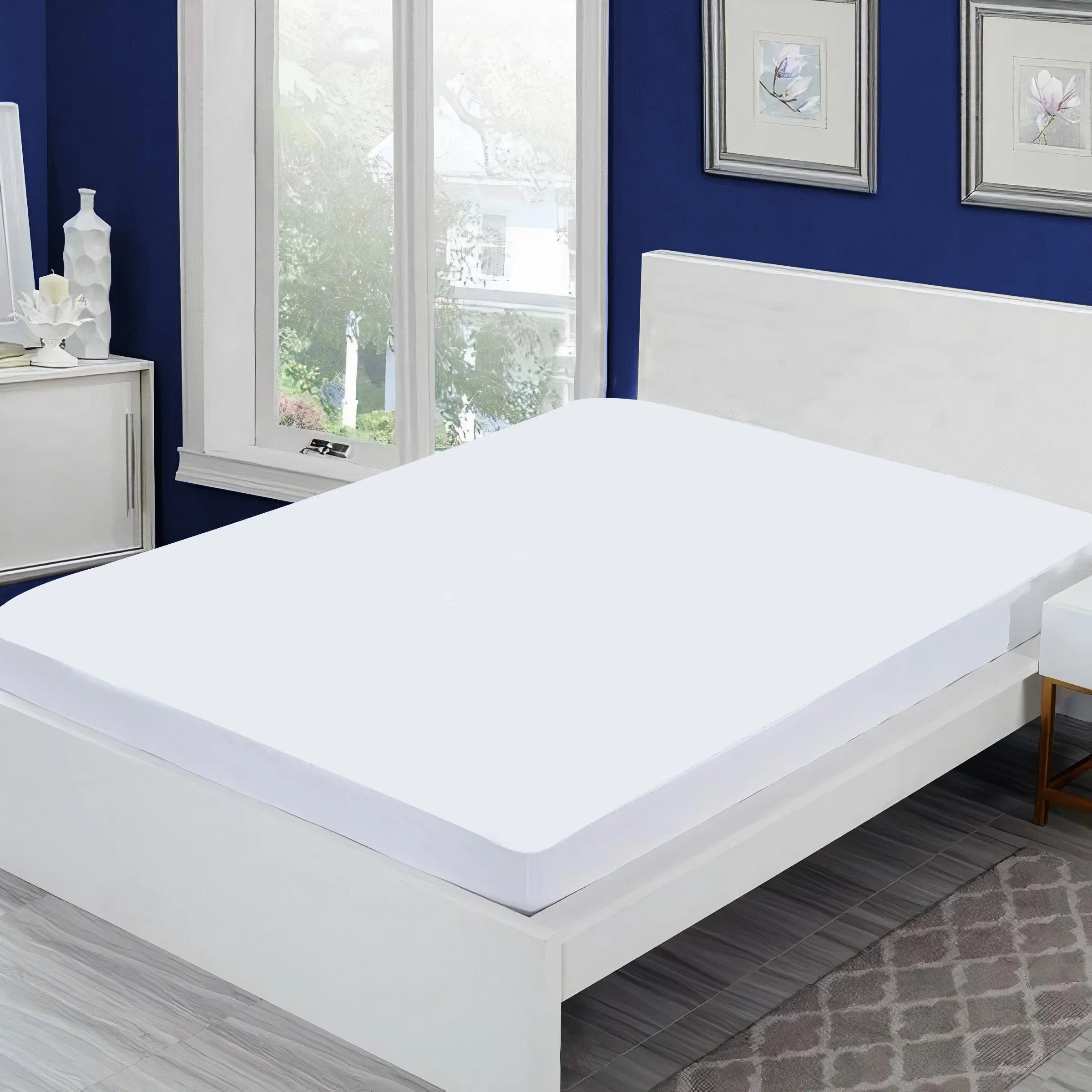 Ambiance de chambre élégante avec matelas ZenPur et protège-matelas imperméable Oeko-TEX