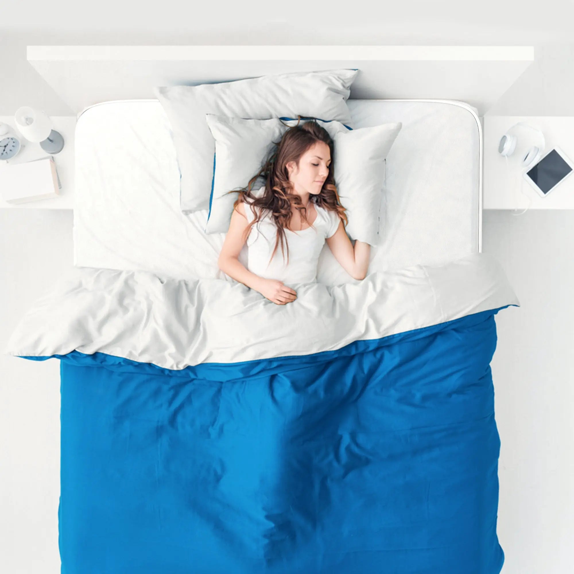 Dormeur reposant sur un matelas protégé par le protège-matelas ZenPur respirant et confortable